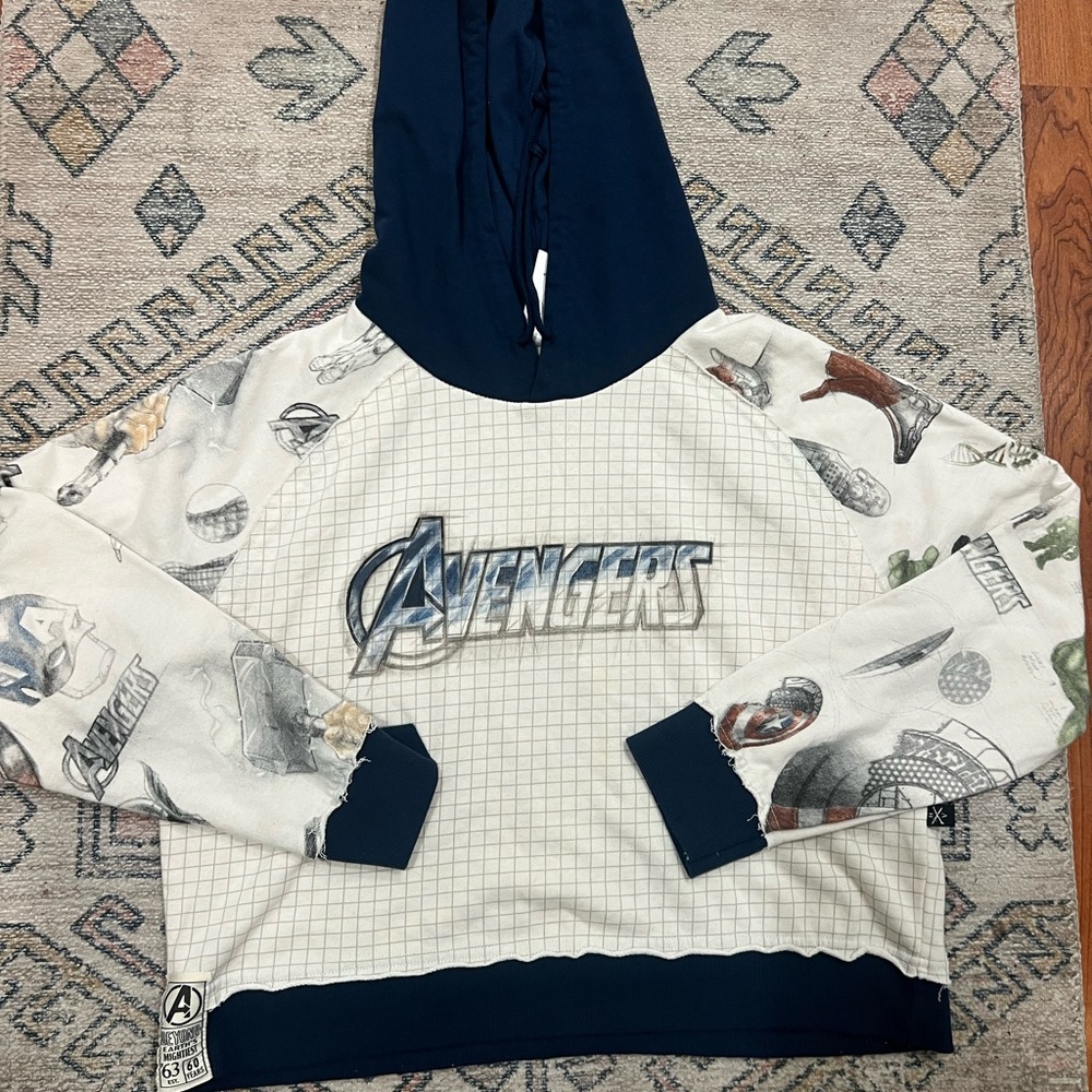 Marvel Avengers Pullover Hoodie Women Heroes & Villains 60th Anniversary XL